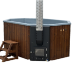 suur_8_nurkne_int_must_ahi